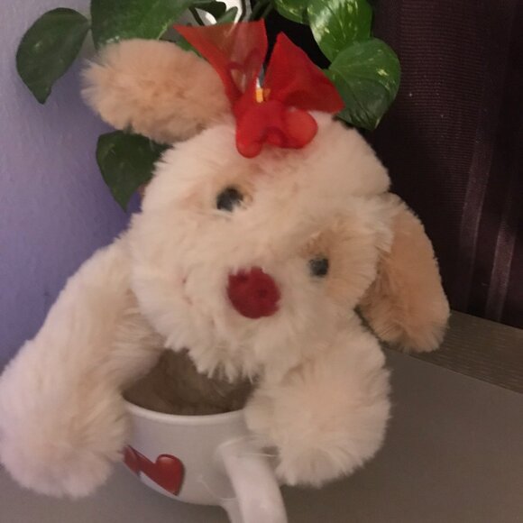 Dan Dees Collector's Choice 12 oz mug with adorable soft tan stuffed puppy. - Picture 10 of 15